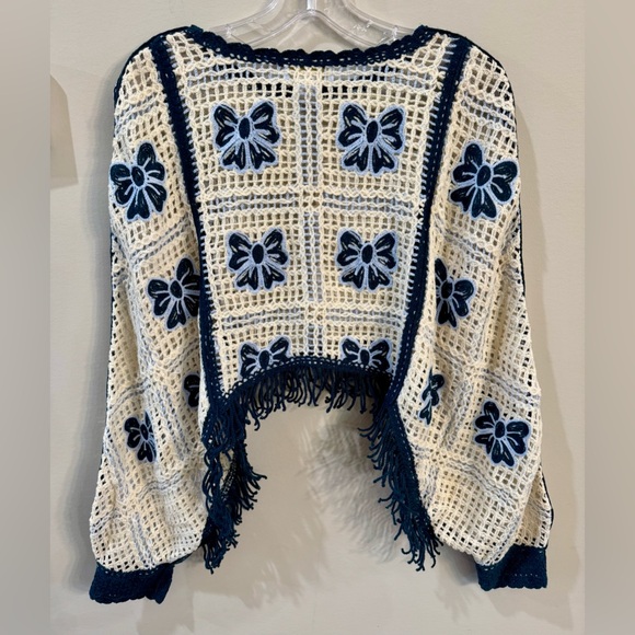 House‎ of Harlow 1960 Crochet Bow Sweater/Poncho in Cream& Navy EUC - Picture 2 of 6